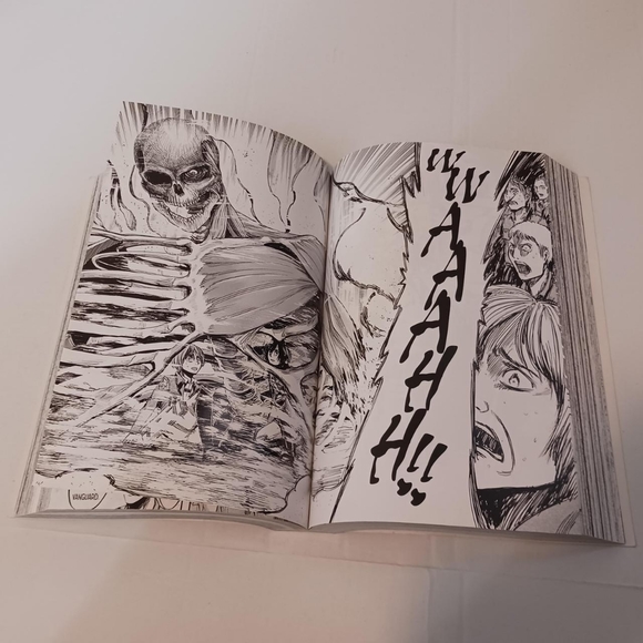 Hajime Isayama's Attack on Titan Colossal Edition 1. - Picture 6 of 6